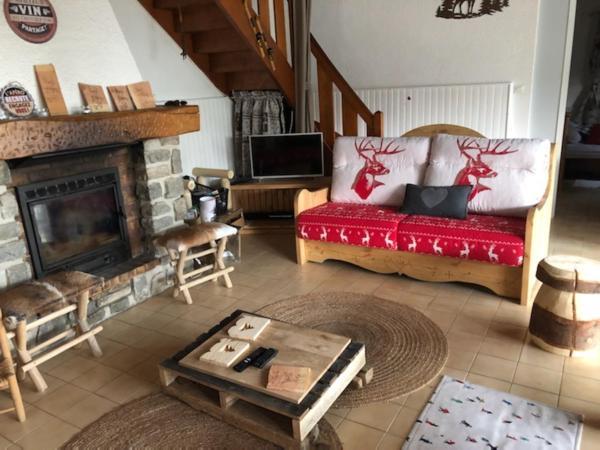 Le Chalet De La Goutte Saint-Appolinaire  Exteriér fotografie