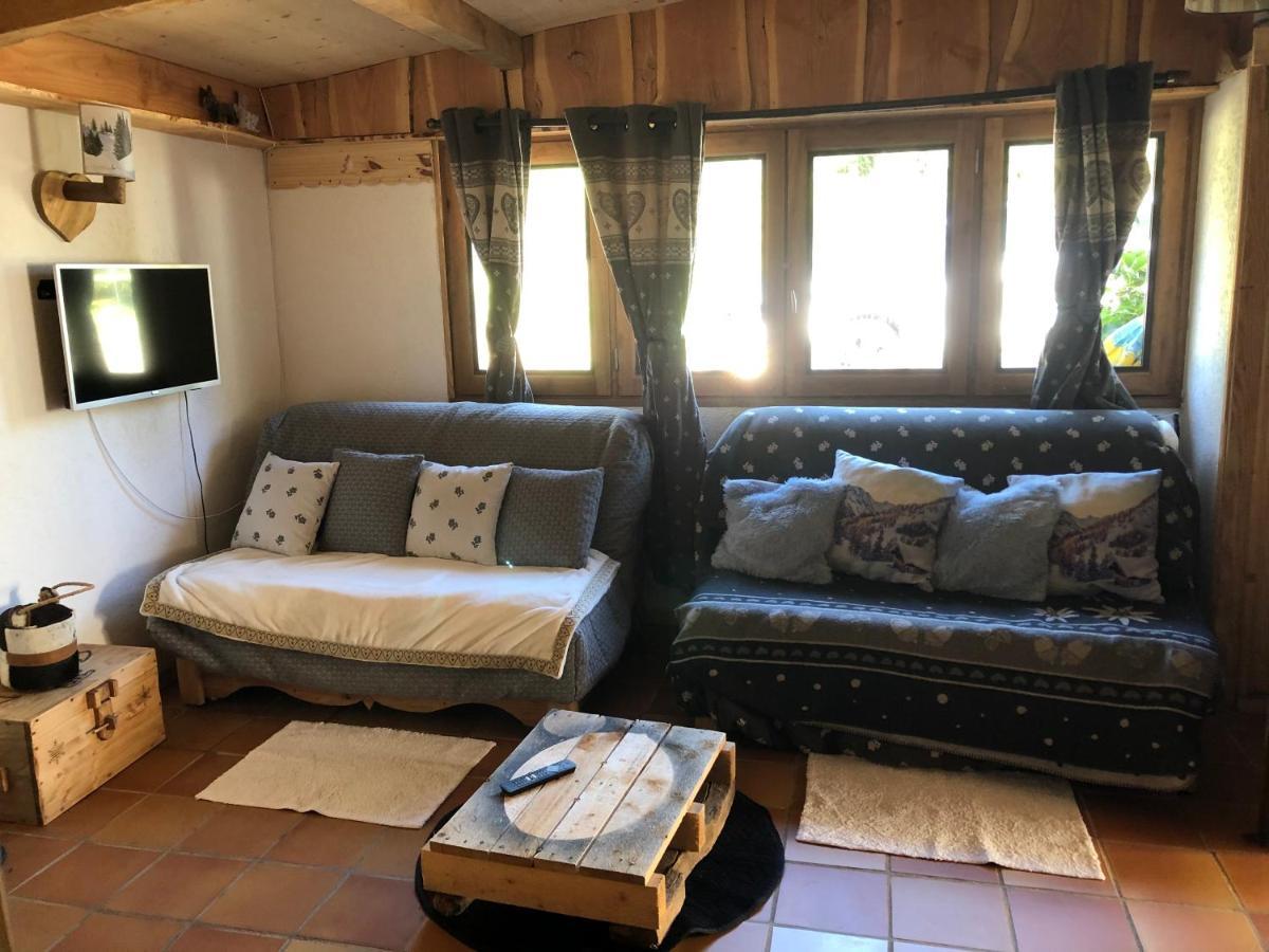 Le Chalet De La Goutte Saint-Appolinaire  Exteriér fotografie
